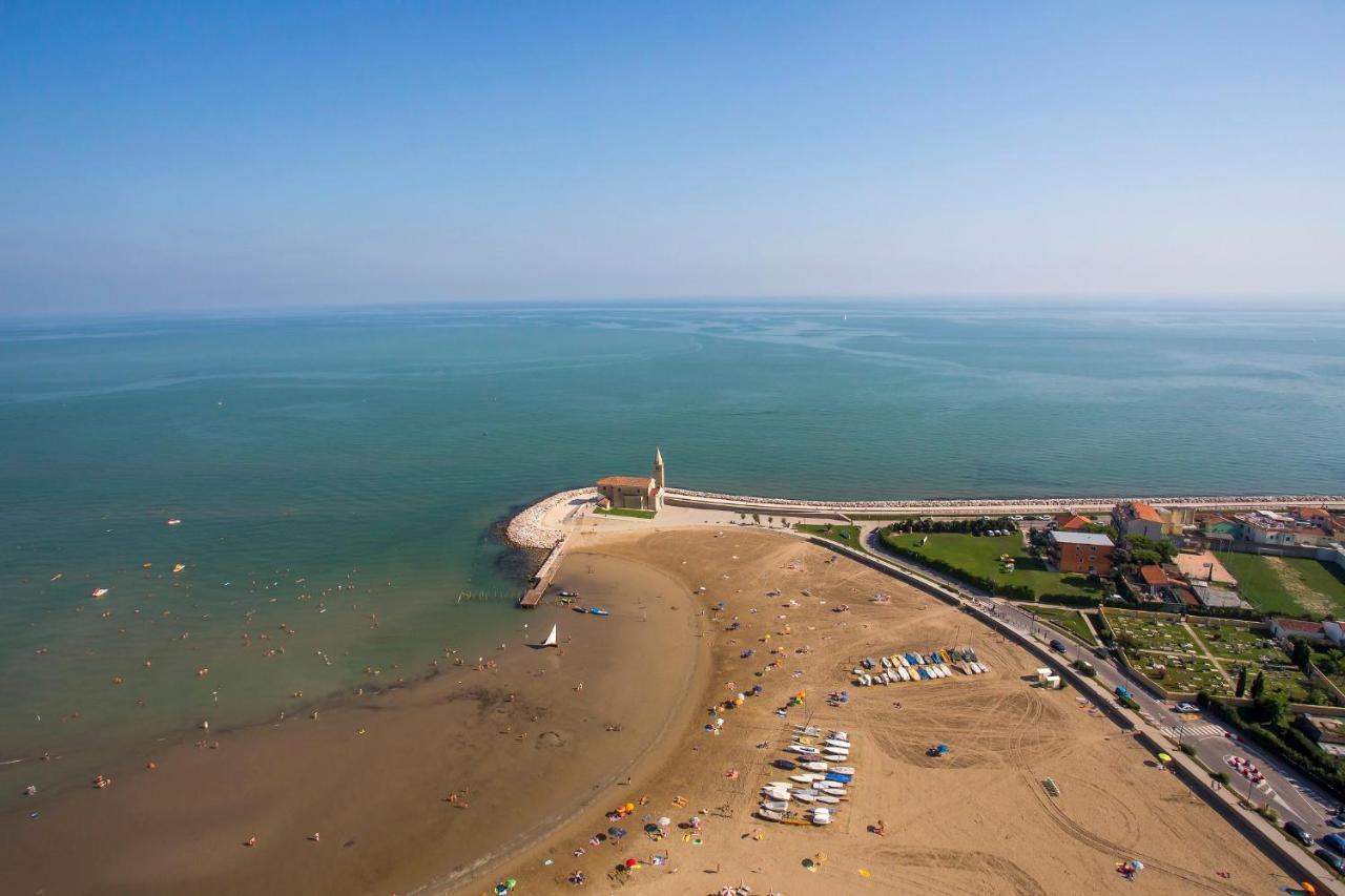 Maestrale Canova Apartments Caorle Zewnętrze zdjęcie